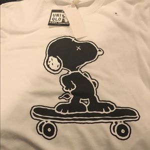 Kaws x peanuts crew neck
